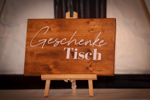 Schild Geschenke Tisch – Bild 2