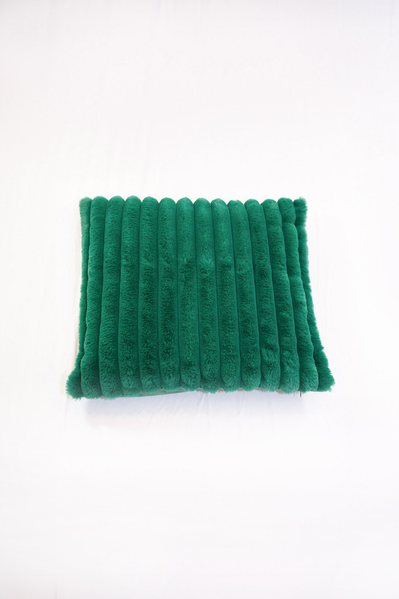 Kissen dunkelgrüne Streifen