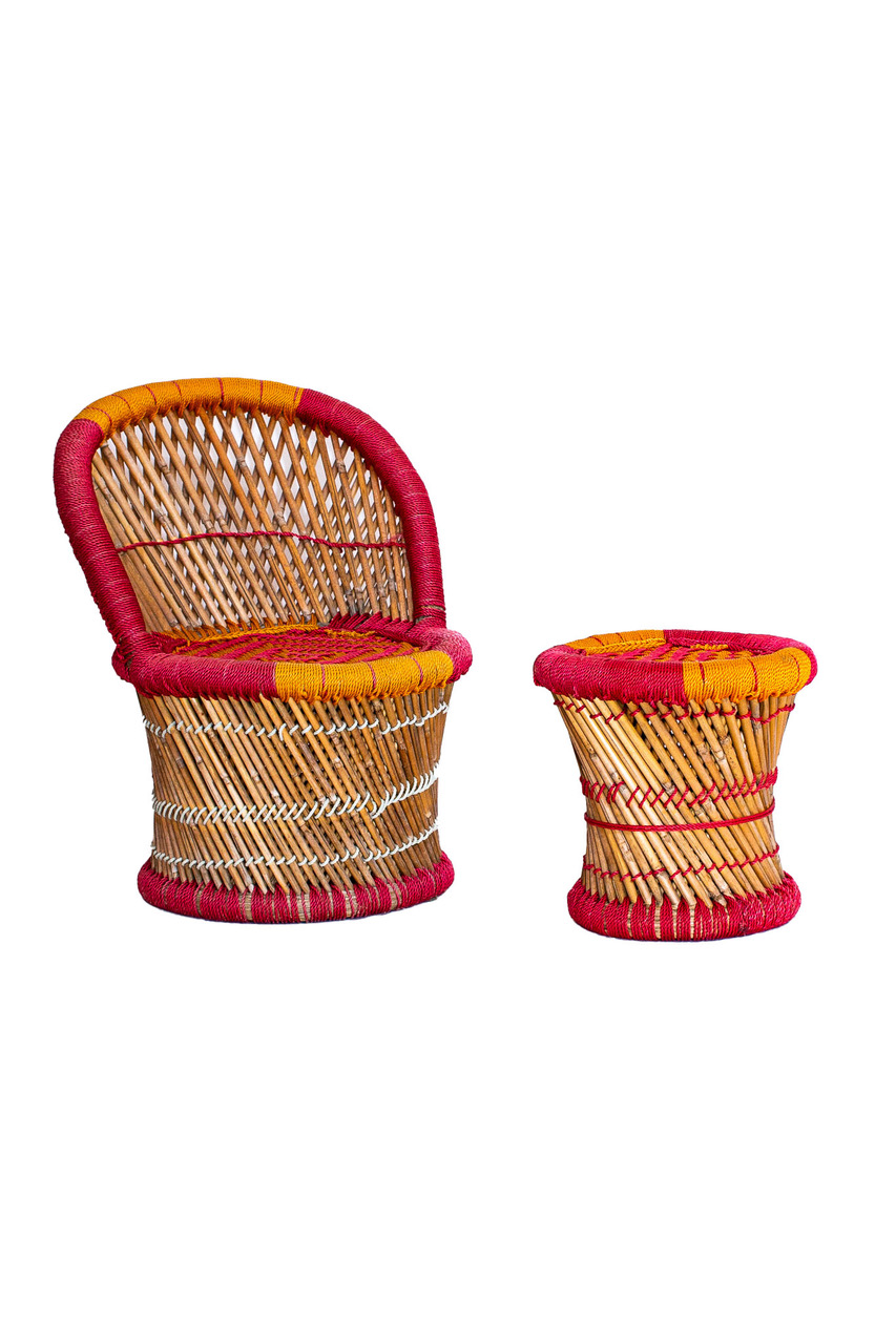 Kinderhocker mit Tisch