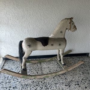 Schaukelpferd Liselotte