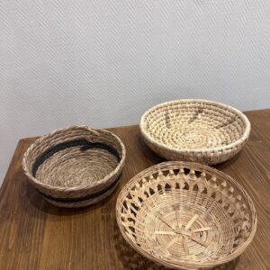 verschiedene Körbe Rattan